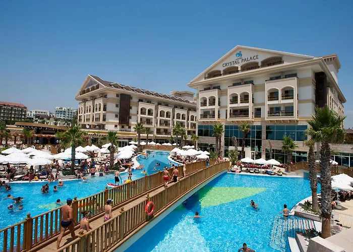 Crystal Palace Luxury Resort & Spa Sidé